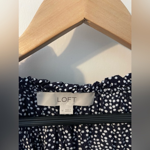 LOFT Navy Blue with white polka dots Blouse - Picture 2 of 2